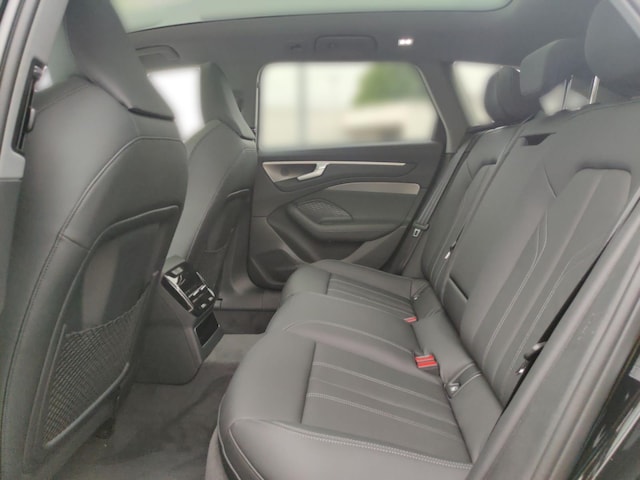 Audi A6 Avant Quattro S-Tronic