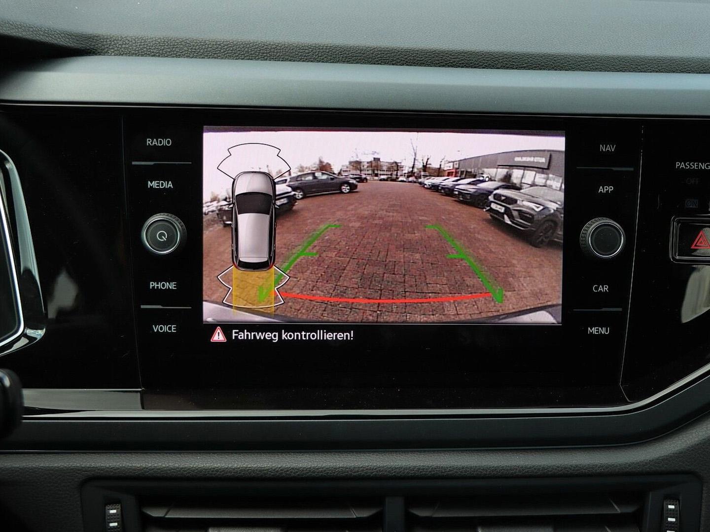 Volkswagen Polo 1.0 TSI DSG R-Line