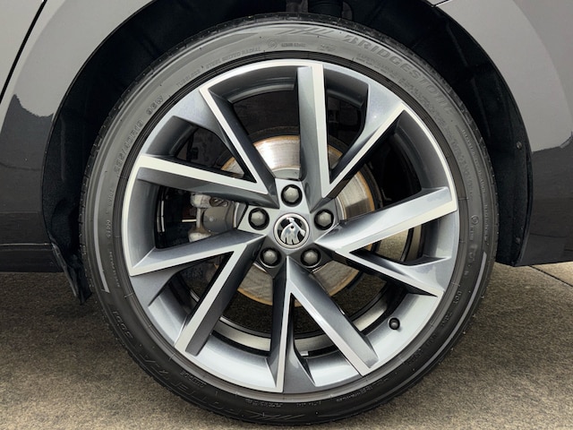 Skoda Superb 1.4 TSI Combi Sportline iV