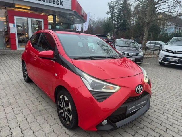 Toyota Aygo X Hatchback Play Team D X-play