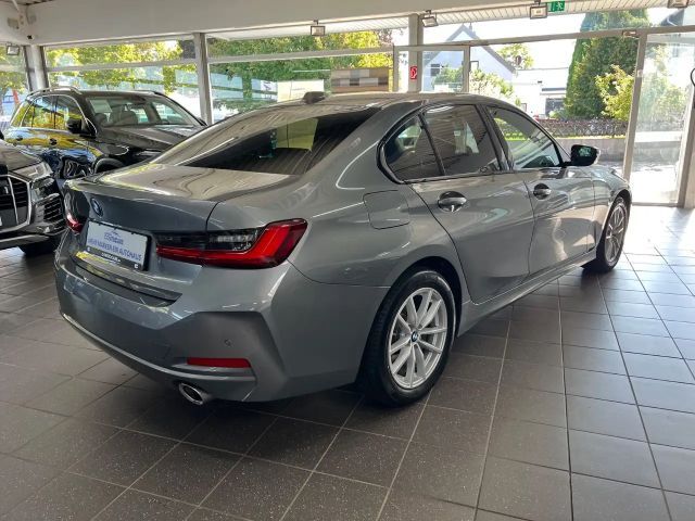 BMW 320 320d Sedan xDrive