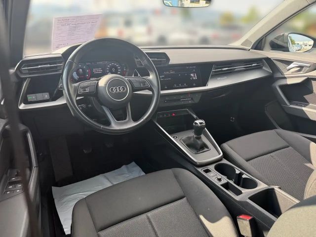 Audi A3 30 TDI Sedan