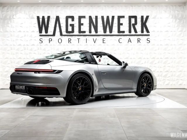 Porsche 992 4 Cabrio Targa