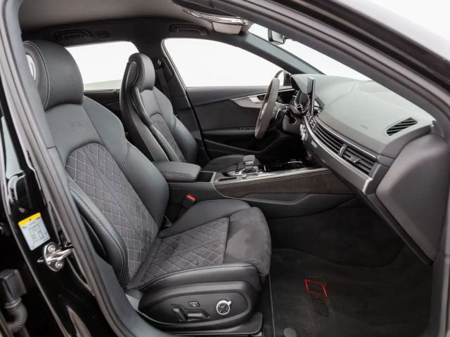 Audi RS4 tiptr. 360°K NAVI VIRTUAL SITZHZG DAB