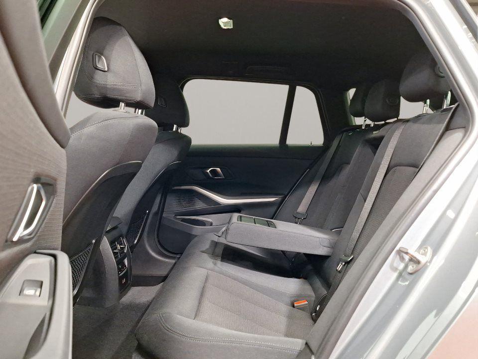 BMW 330 330i Touring