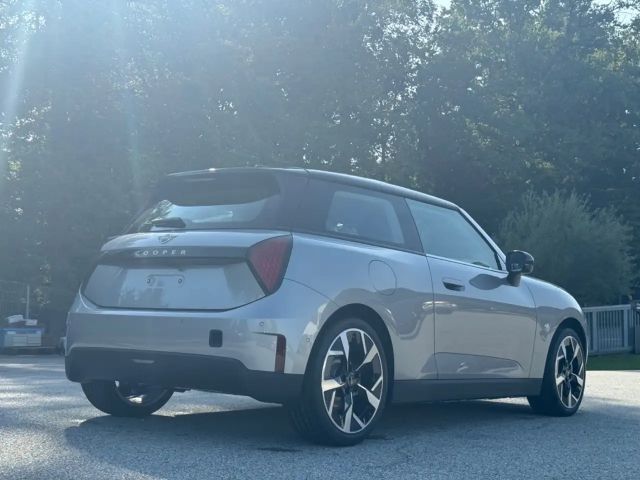 MINI Cooper E Classic Trim Paket S 18-Zoll/LKH/HeadUp