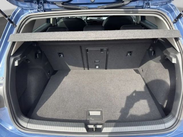 Volkswagen Golf 1.5 TSI Golf VIII