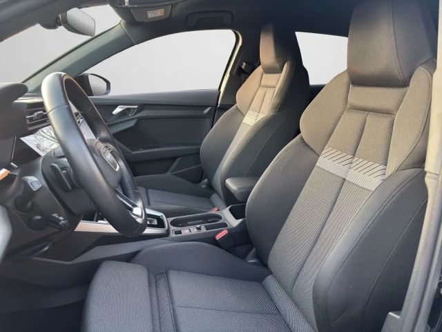 Audi A3 40 TFSI Hybride S-Line Sedan