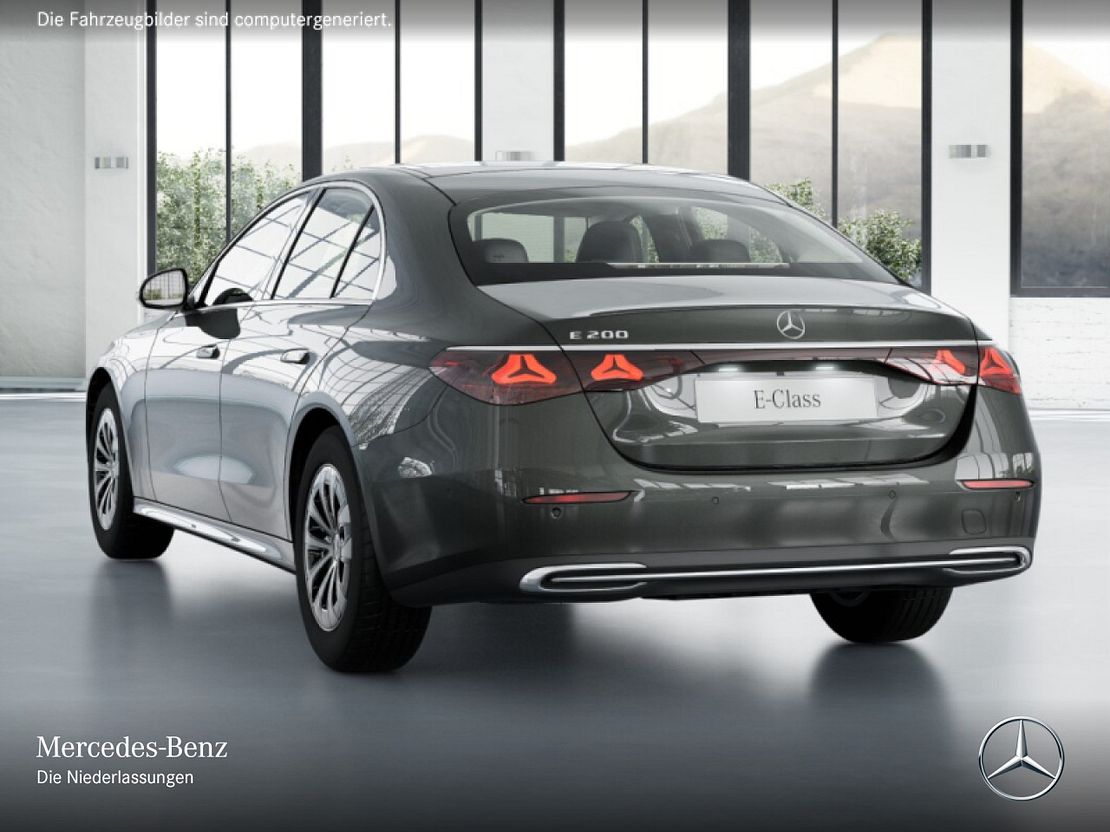 Mercedes-Benz E 200 Sedan