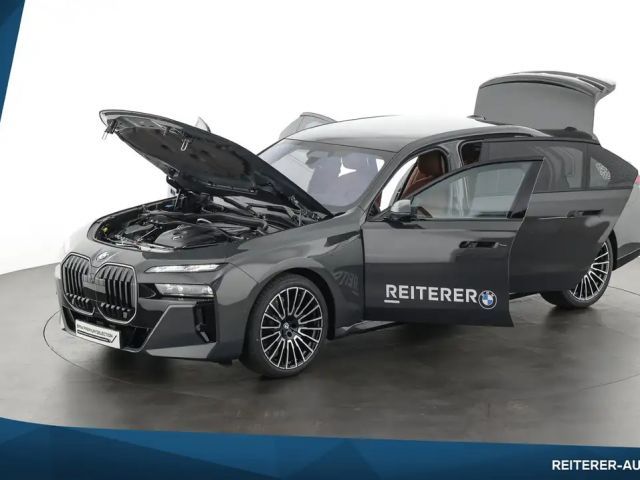 BMW 740 740d M-Sport Sedan xDrive