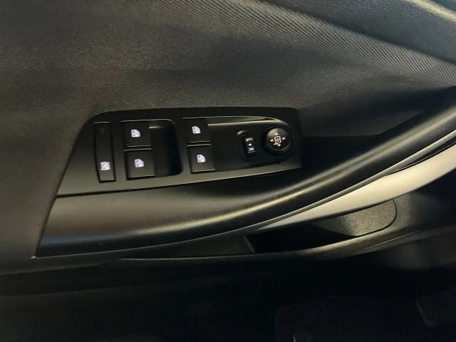 Opel Astra 1.2 Turbo Edition Sports Tourer