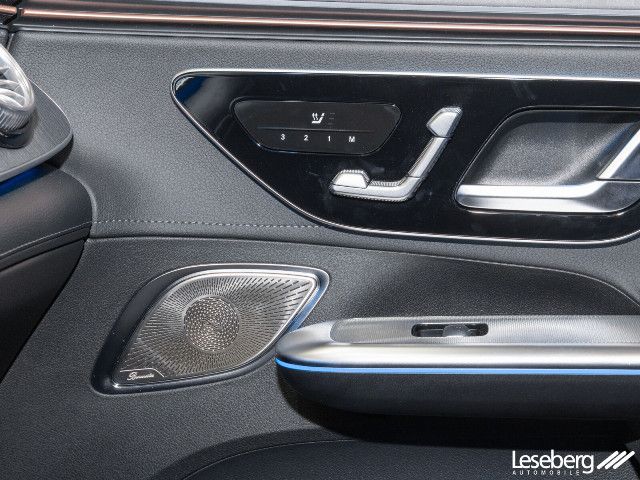 Mercedes-Benz EQE 300 Sedan