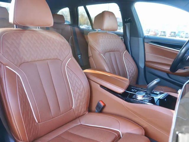 BMW 530 530d M-Sport Touring xDrive