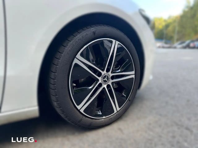 Mercedes-Benz B 200 Progressive Sedan