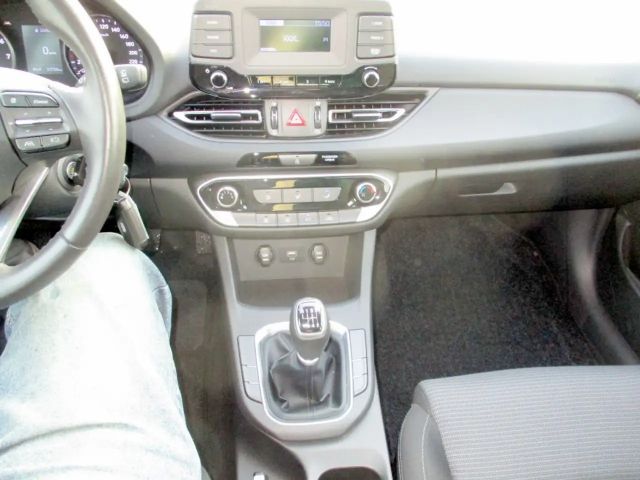 Hyundai i30 Kombi - PD i-Line 1,5 DPI c1ki0