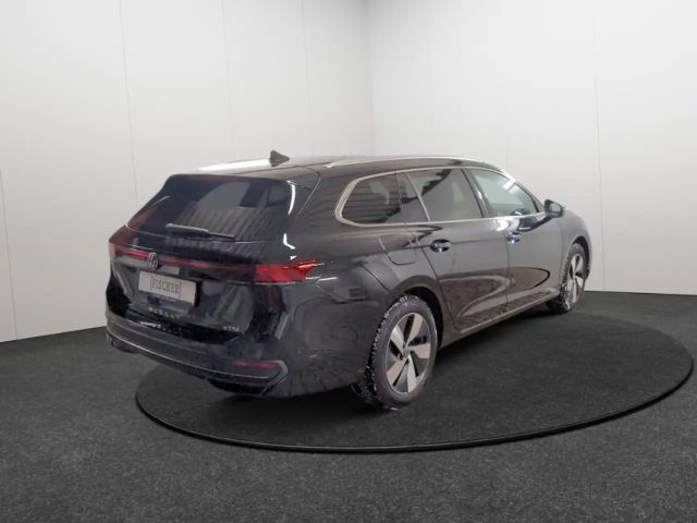 Volkswagen Passat 1.5 eTSI Business Variant