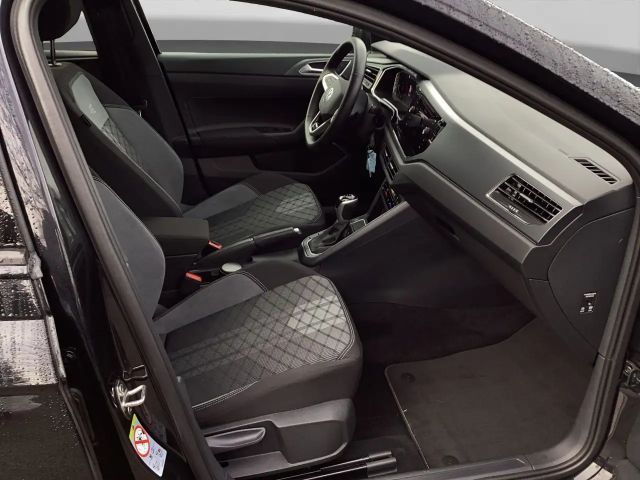 Volkswagen Taigo 1.5 TSI DSG R-Line