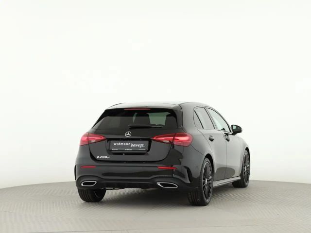 Mercedes-Benz A 200 A 200 d AMG Line