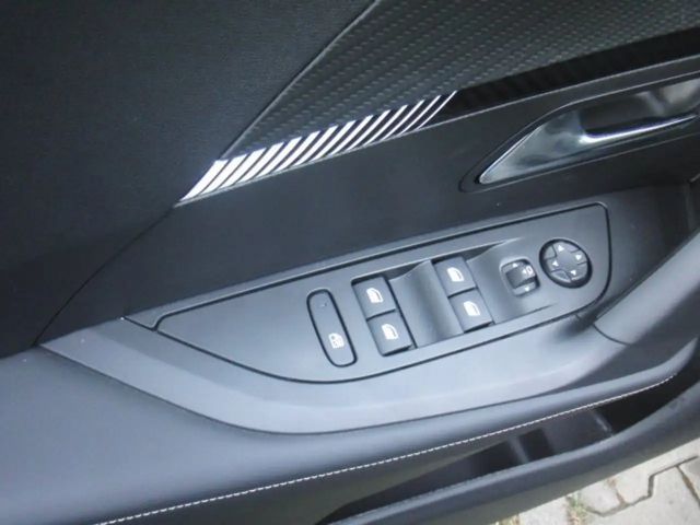 Peugeot 2008 Allure Pack