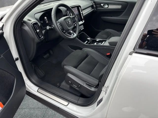 Volvo XC40 Dark Plus