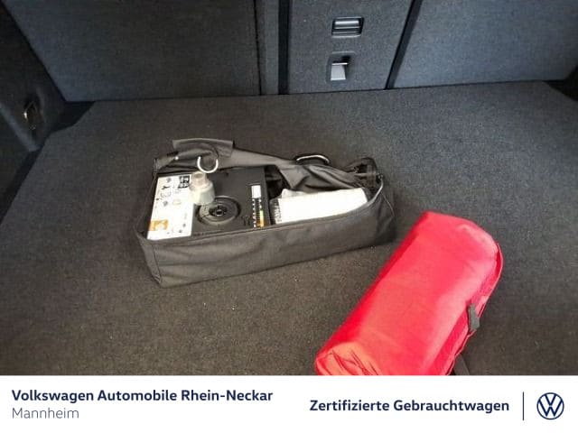 Volkswagen Golf 1.5 TSI Golf VIII Life