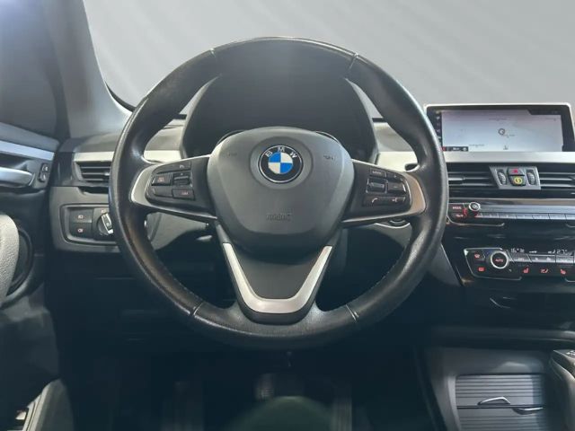 BMW X1 25 e Navi LED  Rückfahrkamera Park-Assistent