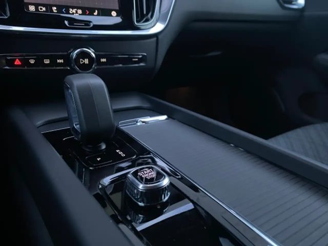 Volvo V60 Core Geartronic