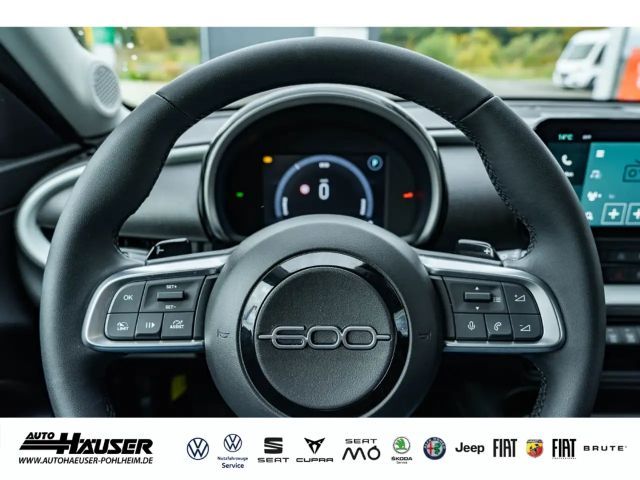 Fiat 600e Hybrid 1.2 DCT KOMFORT KAMERA KEYLESS LED SITZHZG.