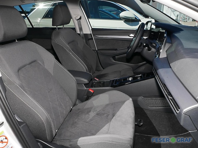 Volkswagen Golf Style Variant