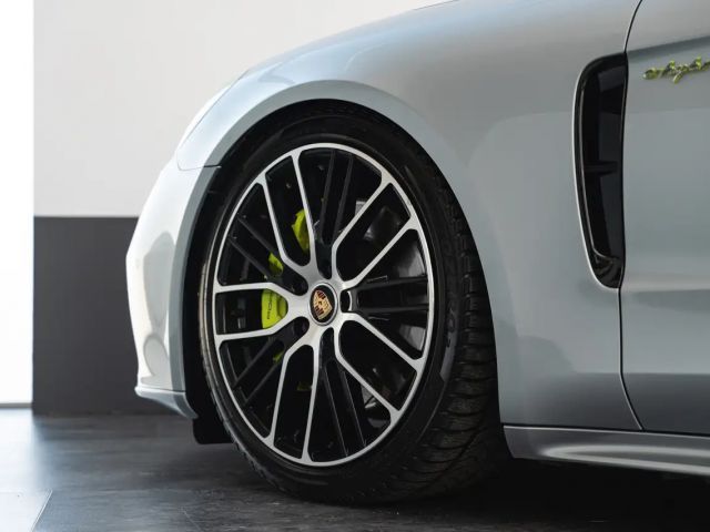 Porsche Panamera 4 E-Hybrid