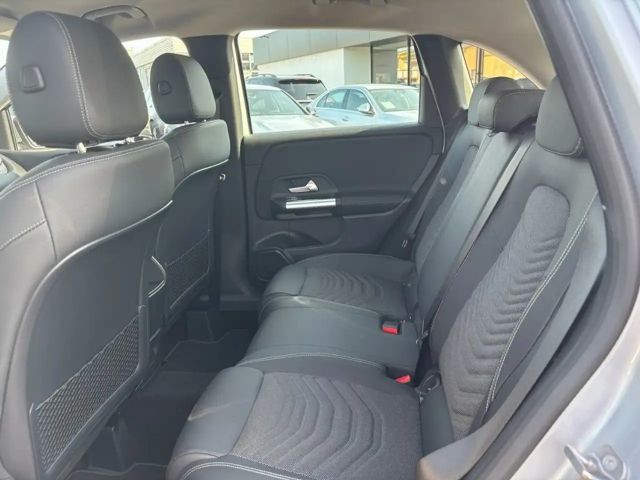 Mercedes-Benz B 180 B 180 PROGR+KAMERA+ASSIST+LED+EASY-PACK+SHZ+DAB+