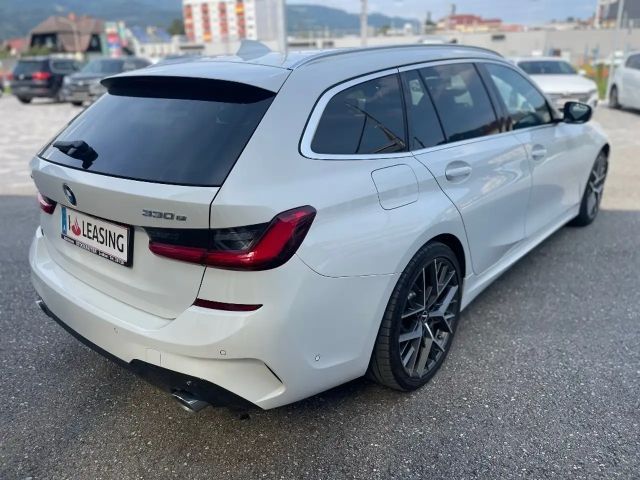 BMW 330 330e M-Sport Touring xDrive