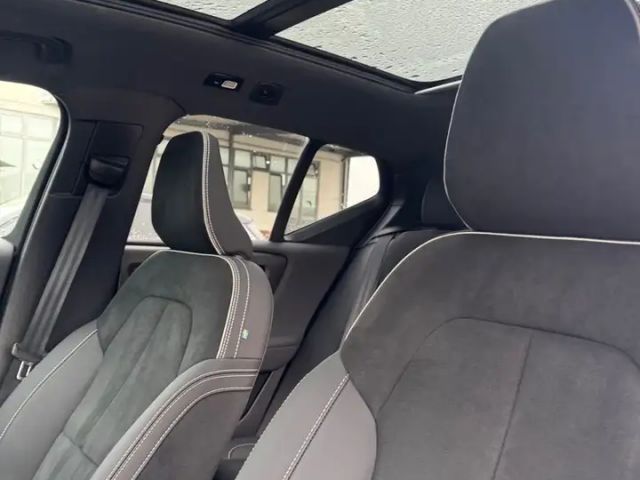 Volvo XC40 Dark Ultimate