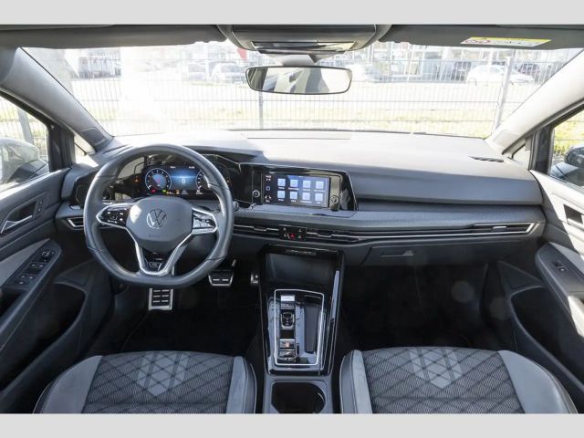 Volkswagen Golf 1.5 eTSI DSG Golf VIII R-Line