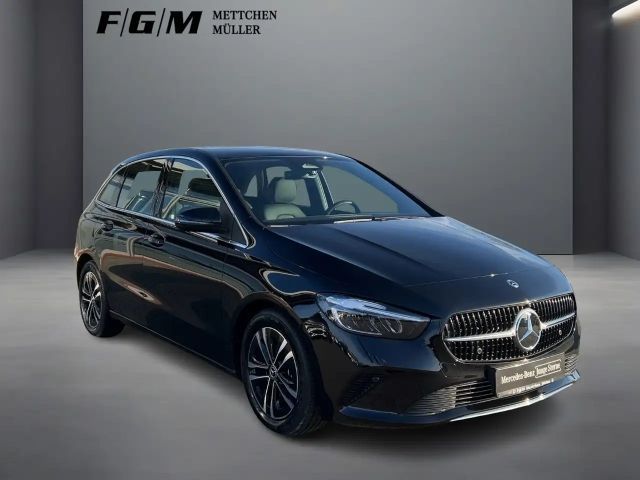 Mercedes-Benz B 250 4MATIC Progressive Sedan