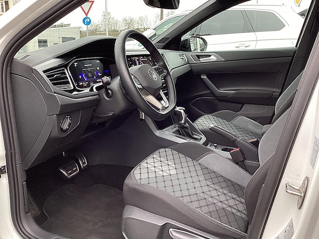 Volkswagen Taigo 1.5 TSI DSG R-Line