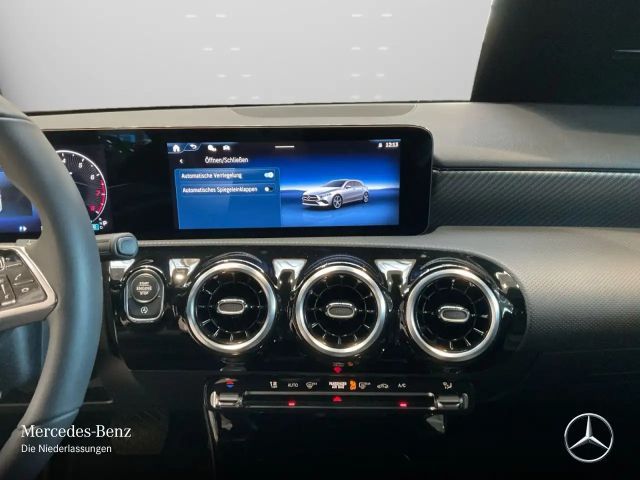 Mercedes-Benz A 220 4MATIC Progressive