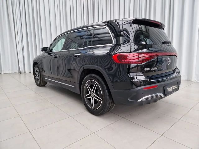 Mercedes-Benz EQB 250