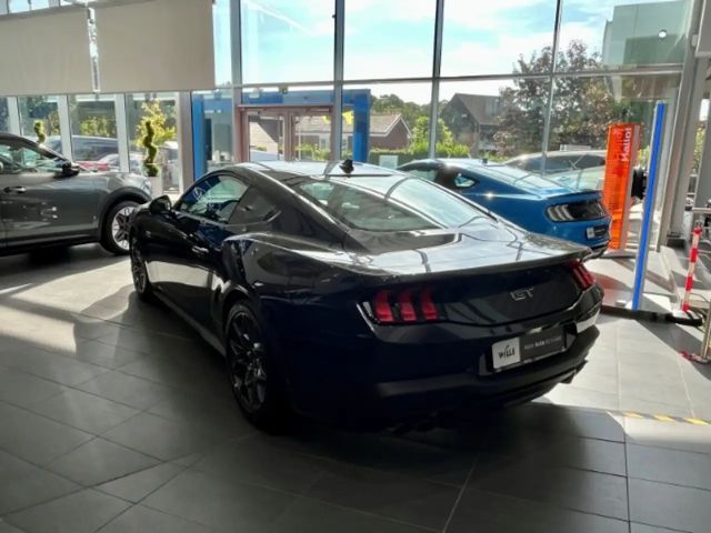 Ford Mustang Fastback GT 5.0 V8