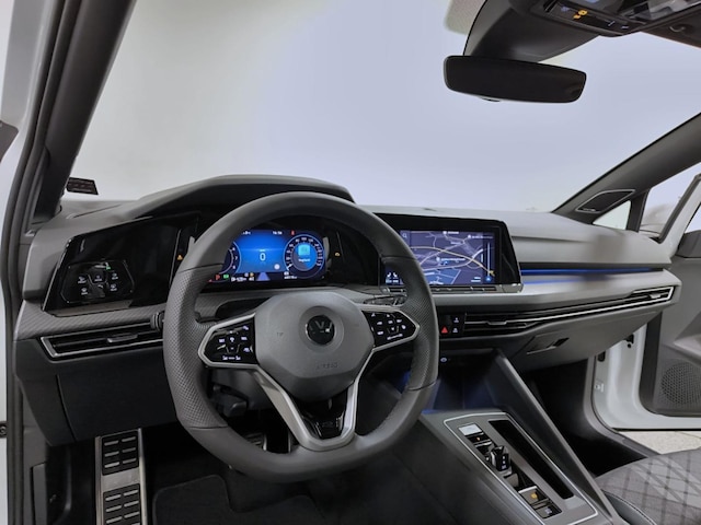 Volkswagen Golf 1.5 TSI DSG R-Line