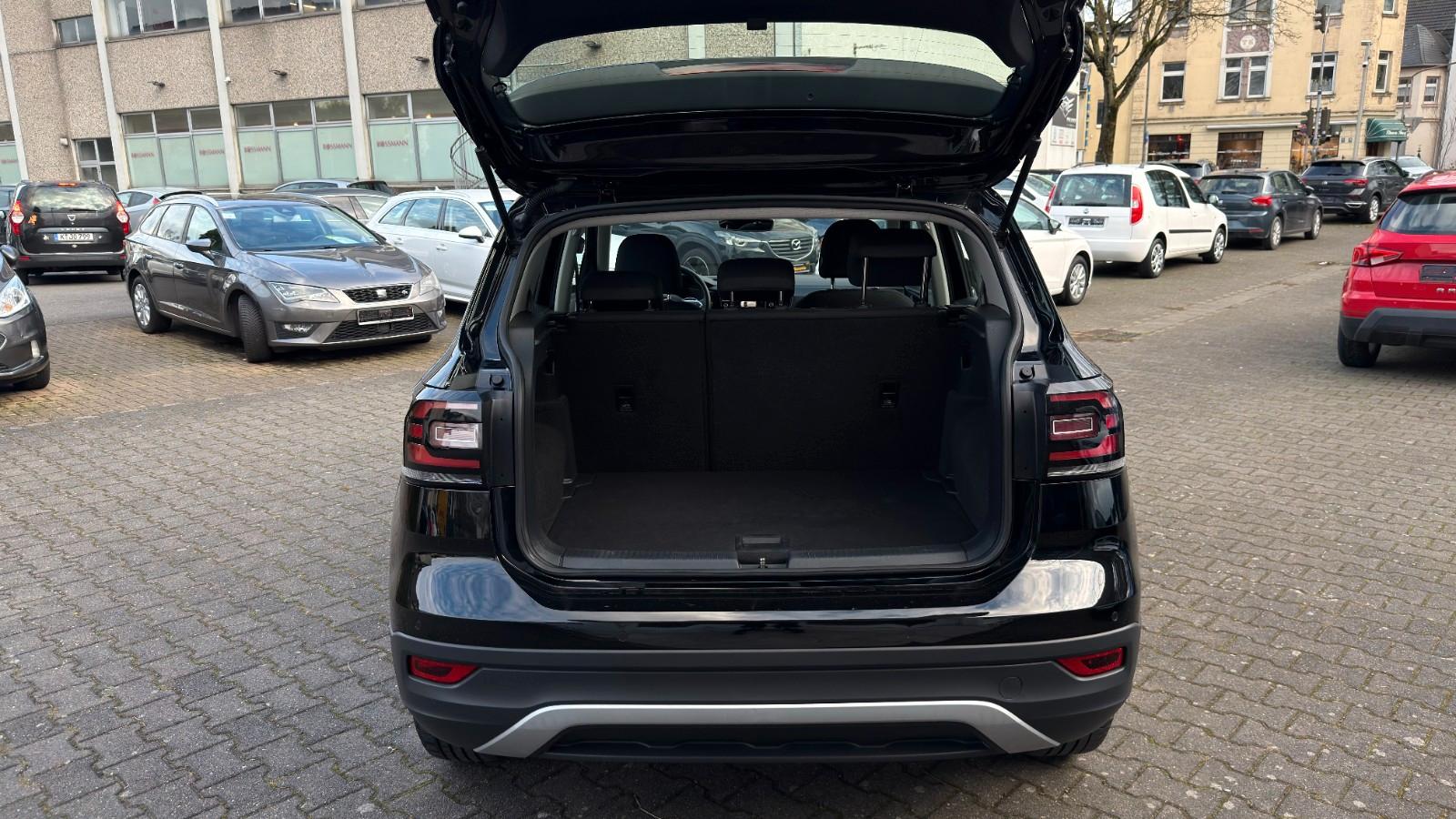 Volkswagen T-Cross Life