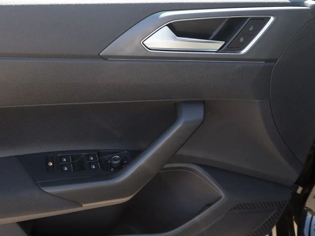 Volkswagen Taigo 1.0 TSI DSG R-Line