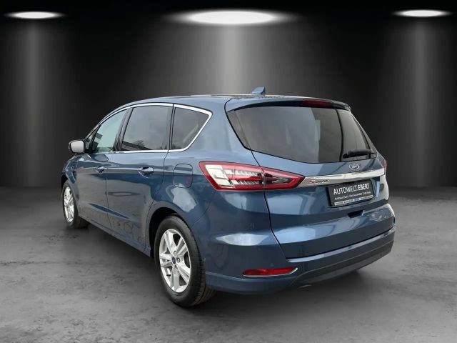 Ford S-Max Titanium