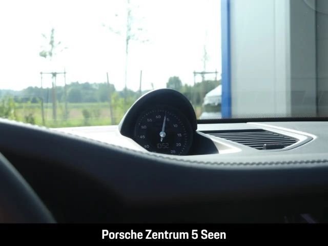 Porsche 992 4 Cabrio Carrera GTS