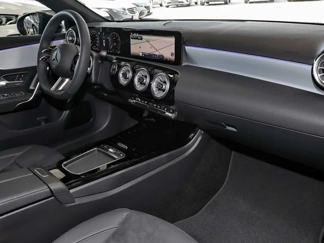 Mercedes-Benz A 200 AMG Line