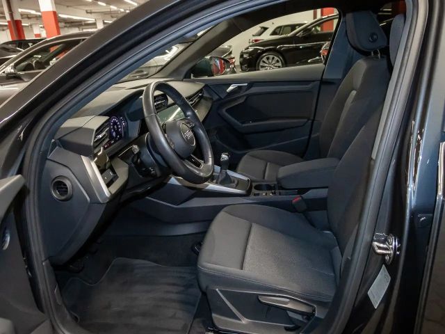 Audi A3 30 TFSI Sedan