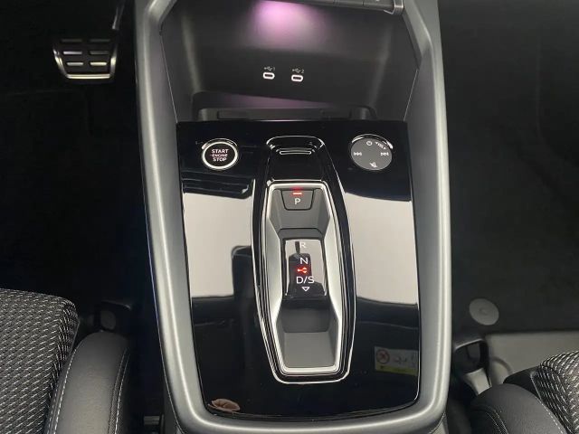 Audi A3 35 TFSI S-Line Sedan