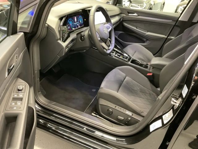 Volkswagen Golf 2.0 TDI DSG Style Variant