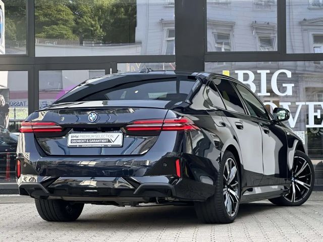 BMW 550 M-Sport Sedan xDrive