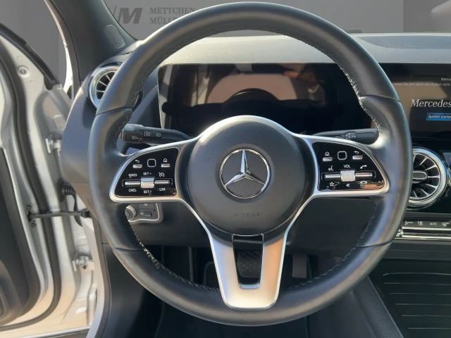 Mercedes-Benz GLA 250 GLA 250 e Style